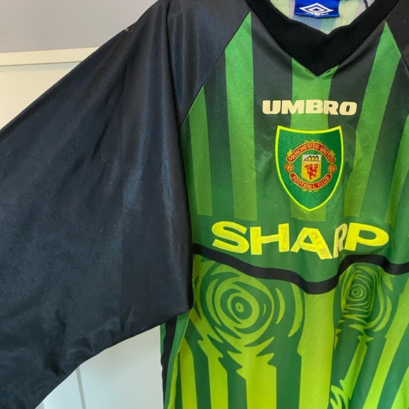 Rare vintage 1997-98 Manchester United Champions League UEFA sharp stripe goalie - Picture 6 of 13